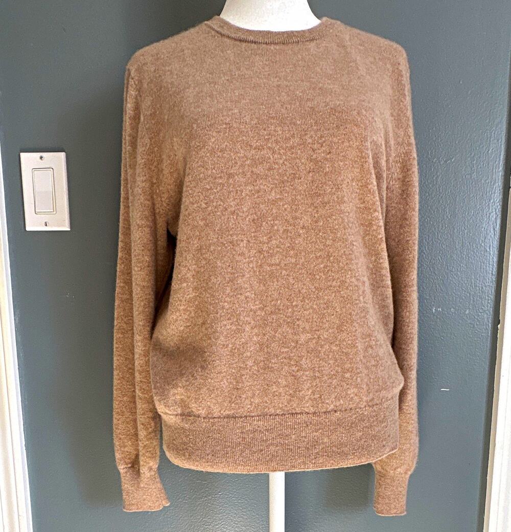 Quince 100% Mongolian Cashmere, L, preppy, quiet luxury, soft, warm, EUC